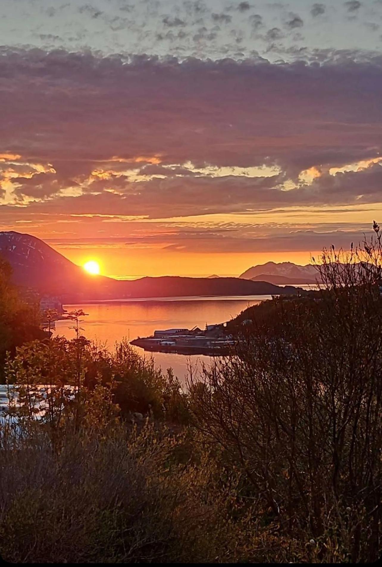Harstad, All Seasons Экстерьер фото